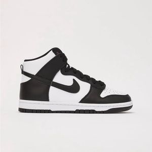 Nike Black and White Dunks Size 6.5